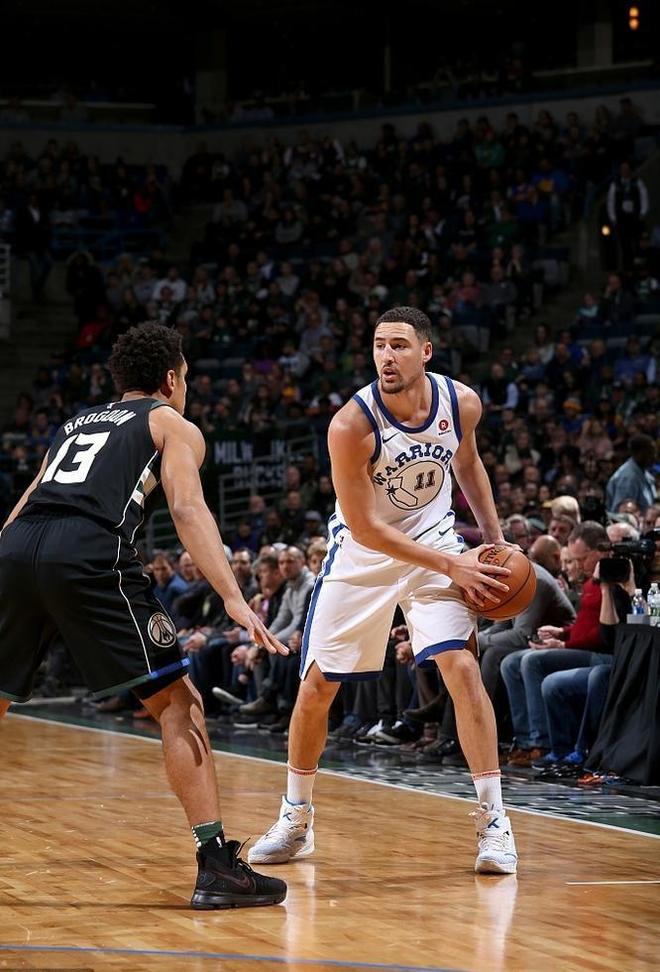 关于黄蜂全队出现低迷,如何扭转颓势?的信息 关于黄蜂全队出现低迷,如何扭转颓势?的信息