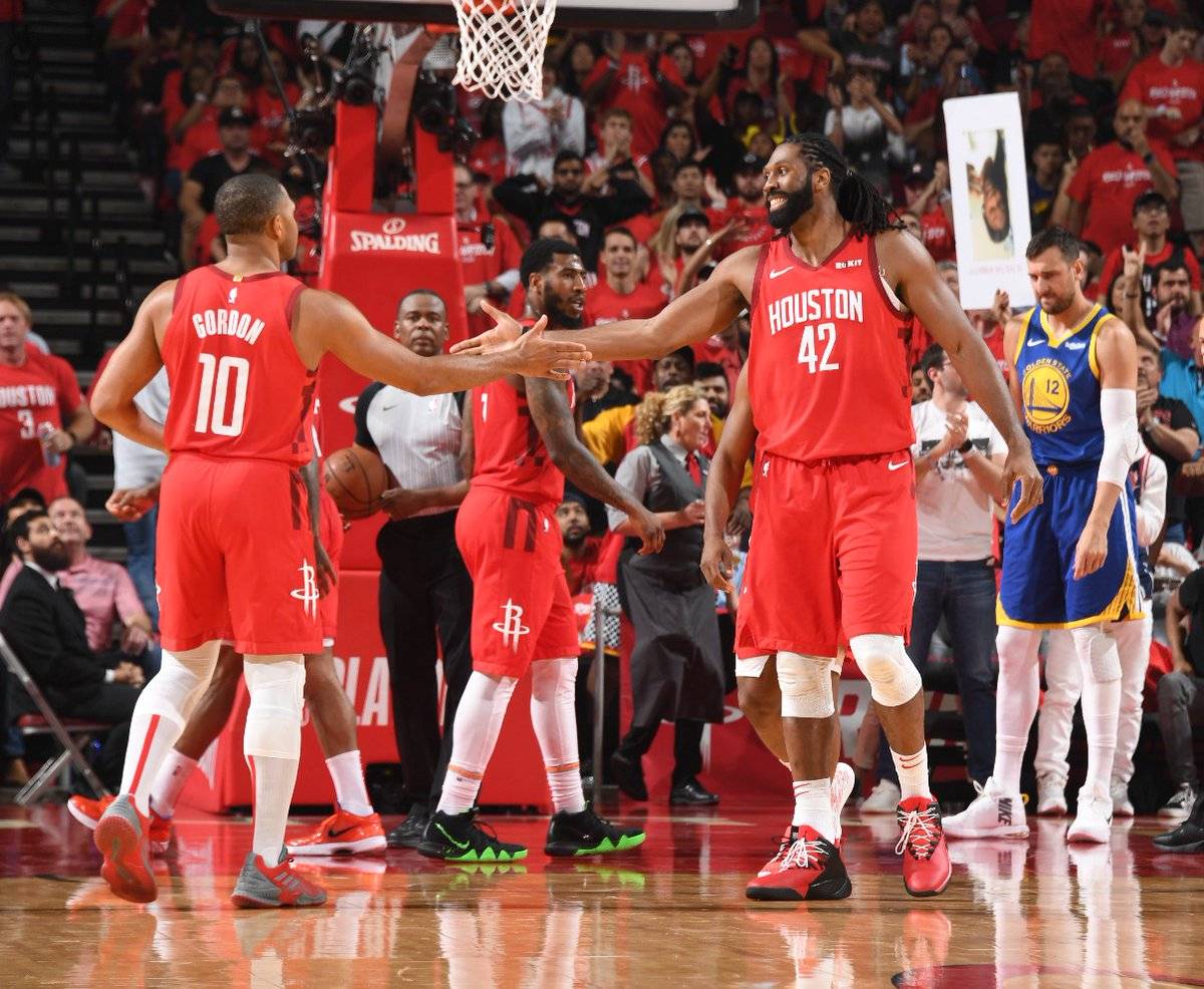 猛龙不敌火箭，拉文砍下全队最高分的简单介绍