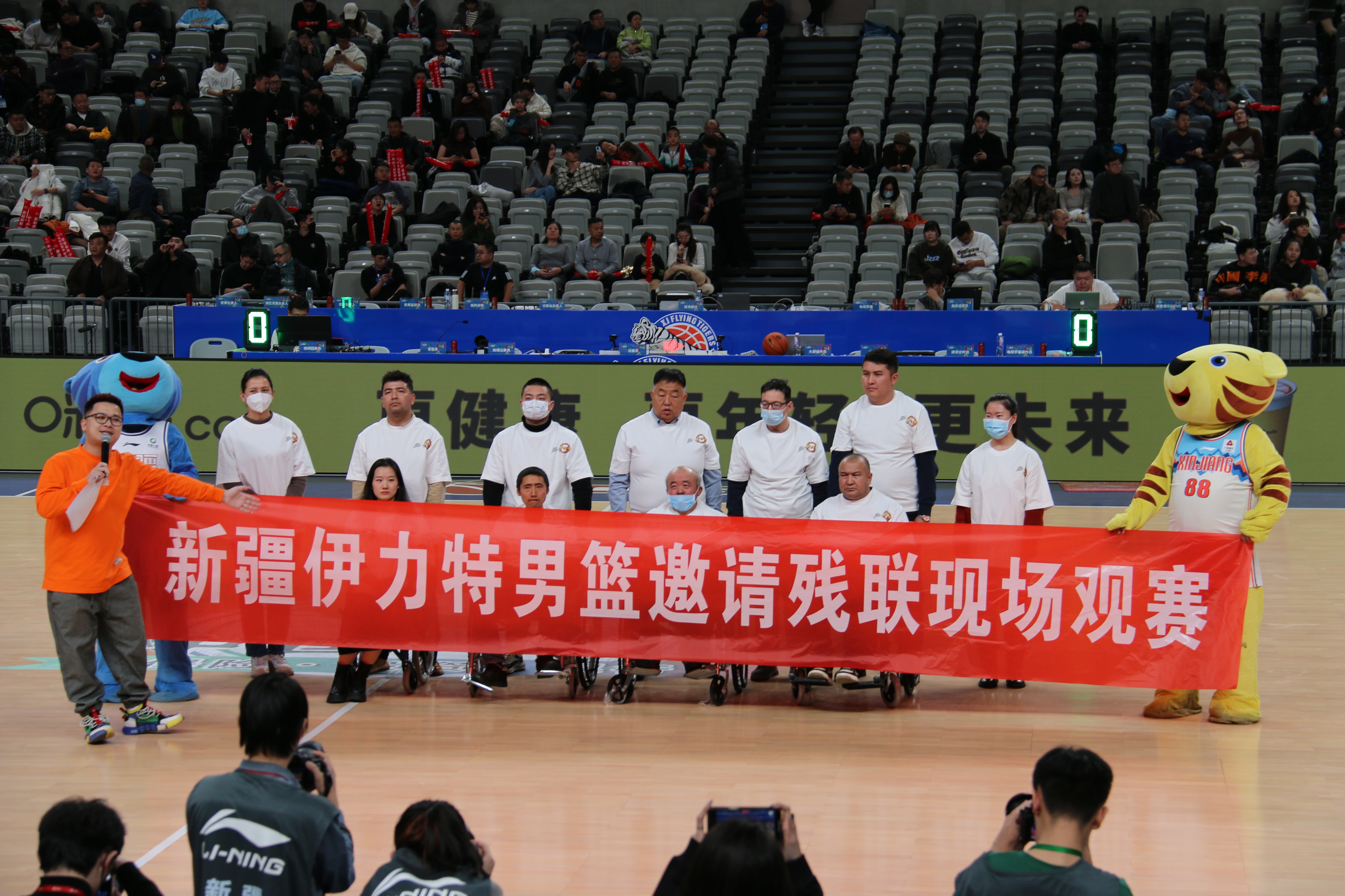 新疆男篮迎战湖南队,力争四连胜 新疆男篮迎战湖南队,力争四连胜