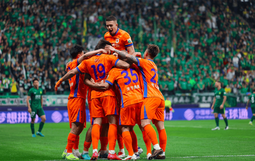 包含重要比赛来袭！顶尖球队交锋激烈的词条