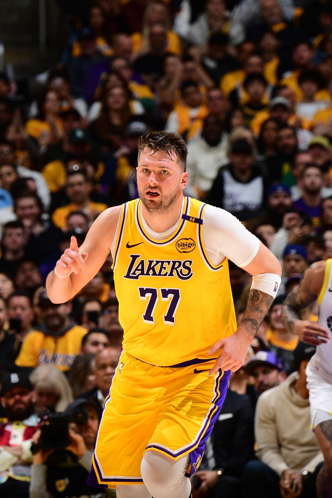 雄鹿队主力受伤，球队战绩急转直下的简单介绍