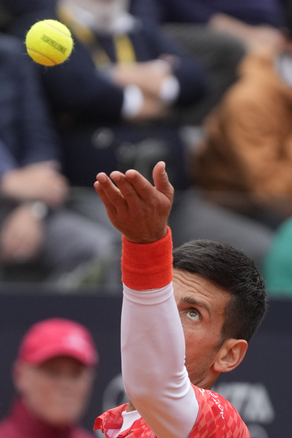 日本网球队爆冷意大利网球队，瓦林卡三分雨点燃全场的简单介绍