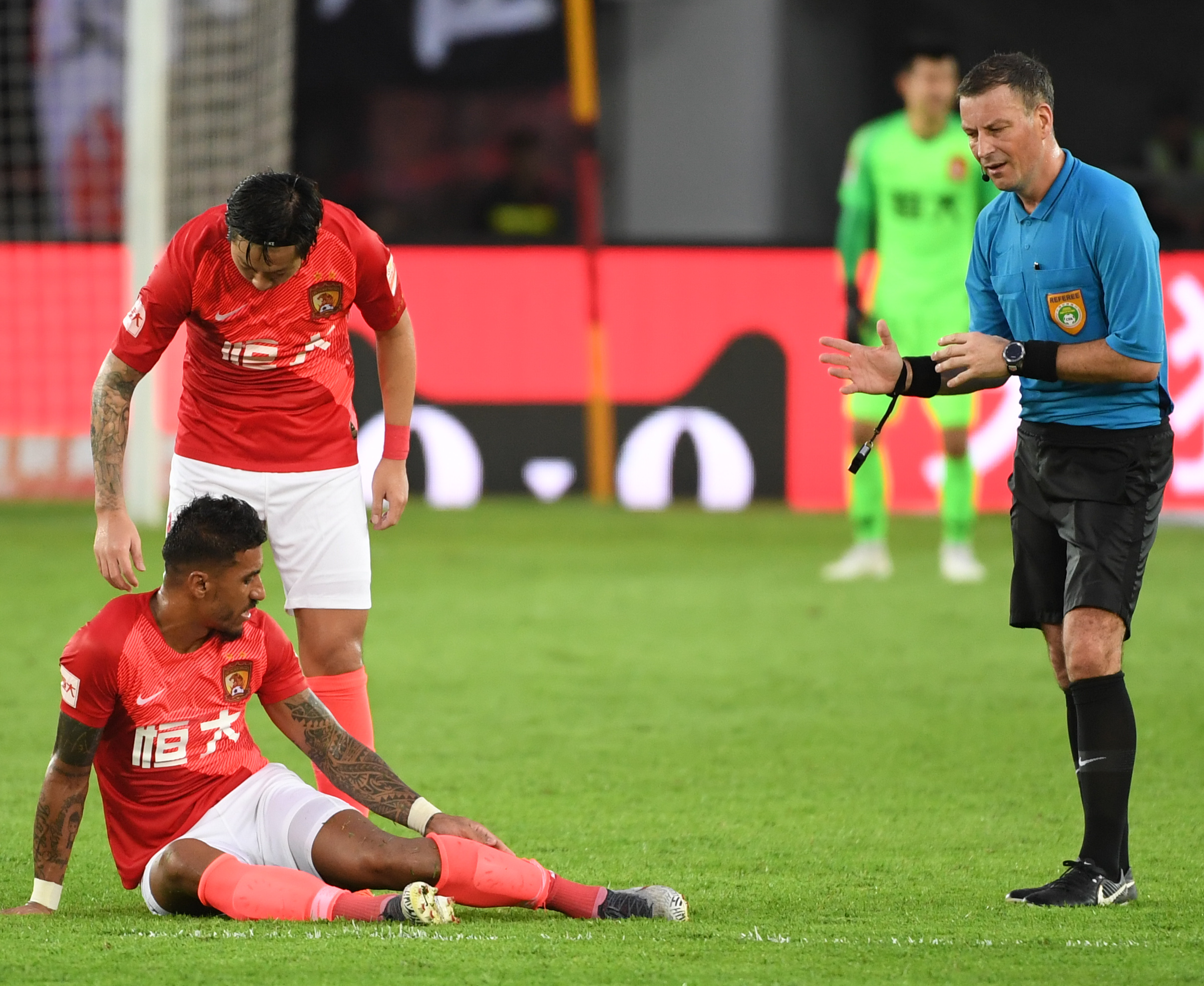 深圳佳兆业表现不俗，跻身中超前十