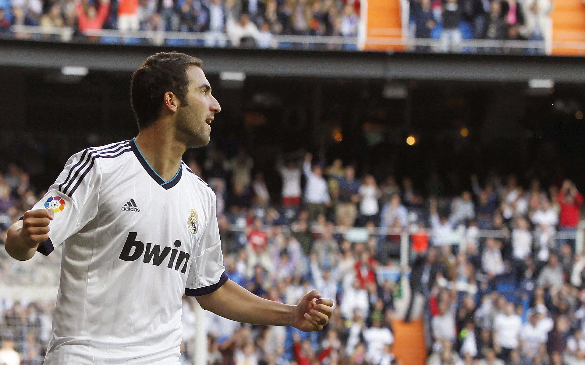 西决生死战之夜，凯恩主宰比赛走向