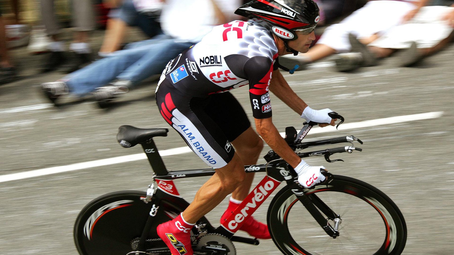 霍勒迪数据全面爆炸，魔术上演神奇绝杀终结活塞