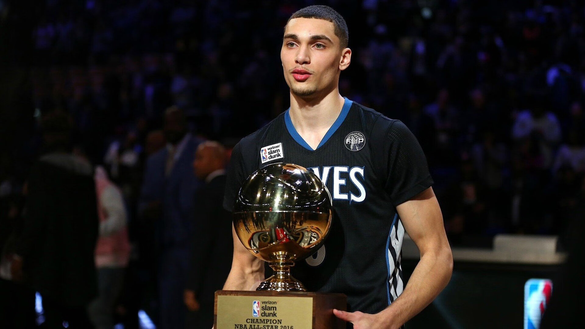 跨界收割，从湖人战术到欧冠舞台，解析现代篮球的接管艺术